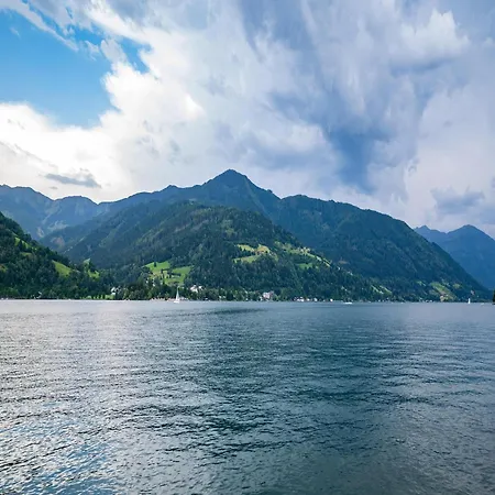 Double In By The Steinernes アパート *