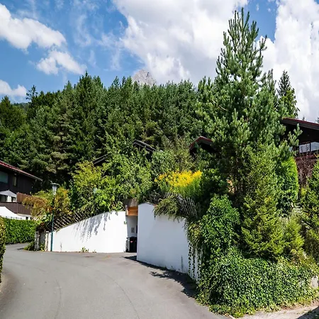 Double In By The Steinernes